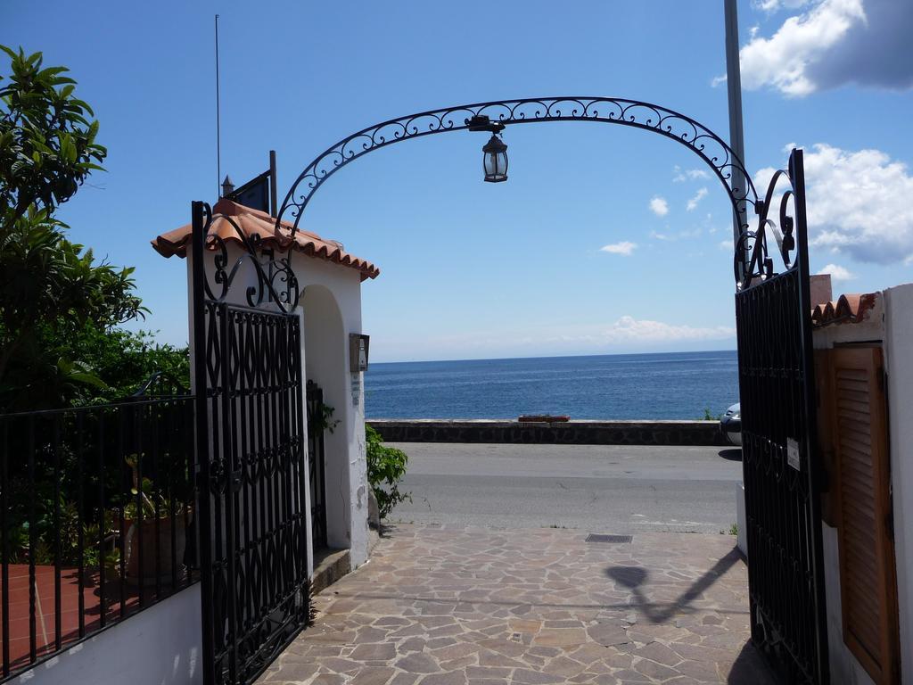 Hotel Le Terrazze Lipari  Exterior foto